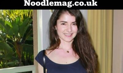 Vera Davich: Life, Background, and the Choice of Privacy